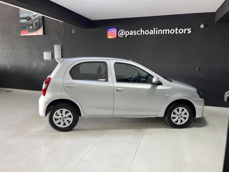 TOYOTA Etios Hatch 1.3 16V 4P FLEX X, Foto 5