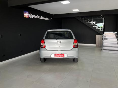 TOYOTA Etios Hatch 1.3 16V 4P FLEX X, Foto 10