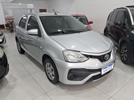 TOYOTA Etios Hatch 1.3 16V 4P FLEX X AUTOMTICO, Foto 3