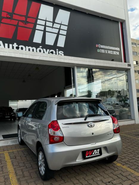 TOYOTA Etios Hatch 1.5 16V 4P FLEX XLS, Foto 2