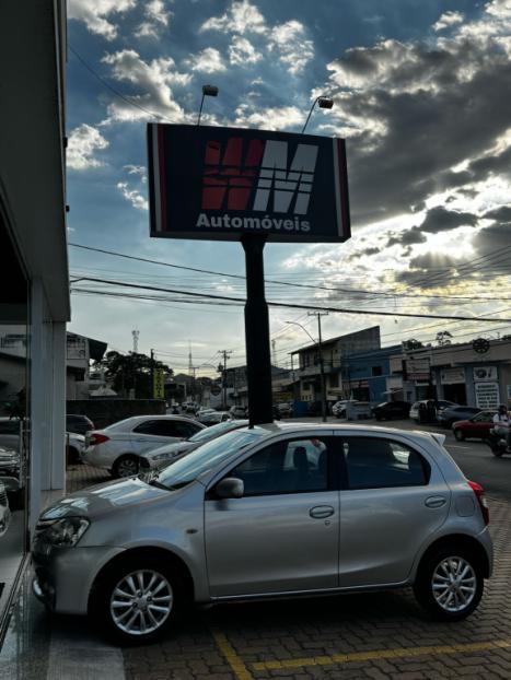 TOYOTA Etios Hatch 1.5 16V 4P FLEX XLS, Foto 4