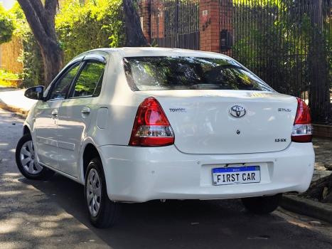 TOYOTA Etios Hatch 1.5 16V 4P FLEX XS AUTOMTICO, Foto 4