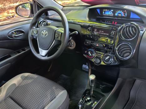 TOYOTA Etios Hatch 1.5 16V 4P FLEX XS AUTOMTICO, Foto 13