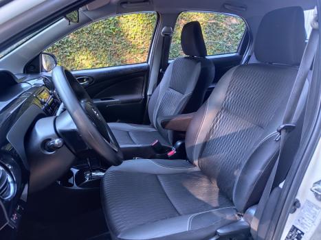 TOYOTA Etios Hatch 1.5 16V 4P FLEX XS AUTOMTICO, Foto 12