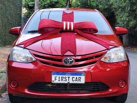 TOYOTA Etios Hatch 1.3 16V 4P FLEX X, Foto 2