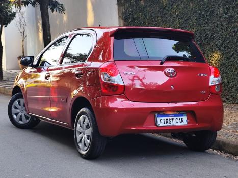 TOYOTA Etios Hatch 1.3 16V 4P FLEX X, Foto 8