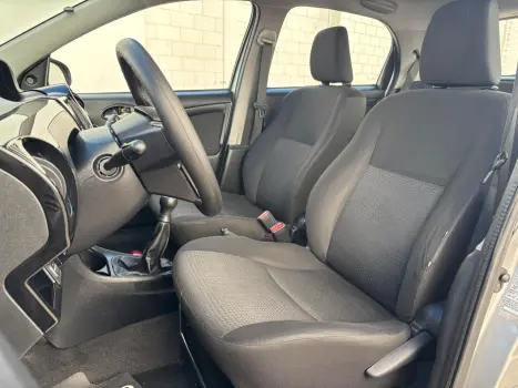 TOYOTA Etios Hatch 1.3 16V 4P FLEX X, Foto 8