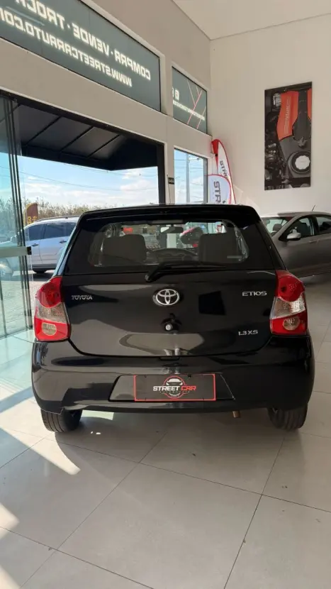 TOYOTA Etios Hatch 1.3 16V 4P FLEX XS, Foto 5