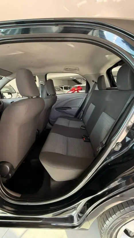 TOYOTA Etios Hatch 1.3 16V 4P FLEX XS, Foto 10