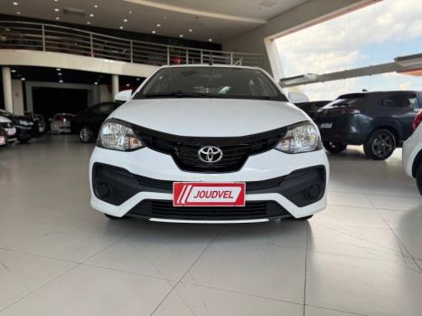 TOYOTA Etios Hatch 1.3 16V 4P FLEX X, Foto 2