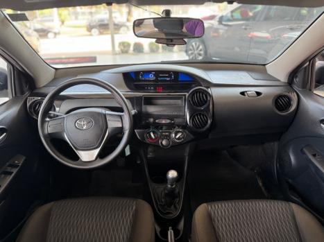 TOYOTA Etios Hatch 1.3 16V 4P FLEX X, Foto 9