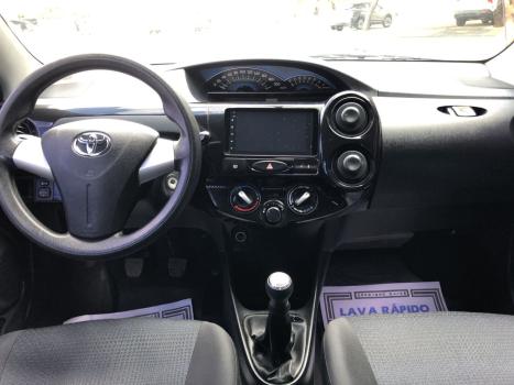 TOYOTA Etios Hatch 1.3 16V 4P FLEX X, Foto 14