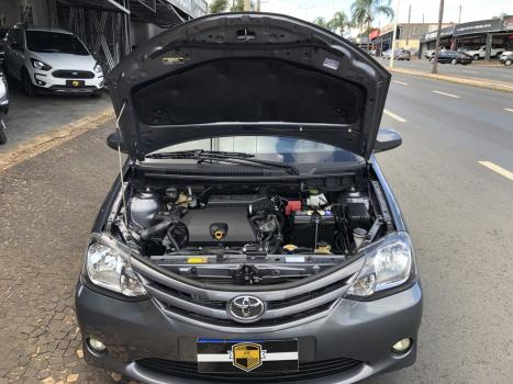 TOYOTA Etios Hatch 1.3 16V 4P FLEX X, Foto 15