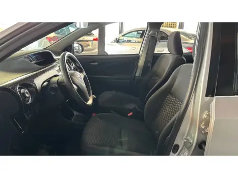TOYOTA Etios Hatch 1.5 16V 4P FLEX XS, Foto 8