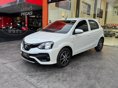 TOYOTA Etios Hatch 1.3 16V 4P FLEX X AUTOMTICO, Foto 3