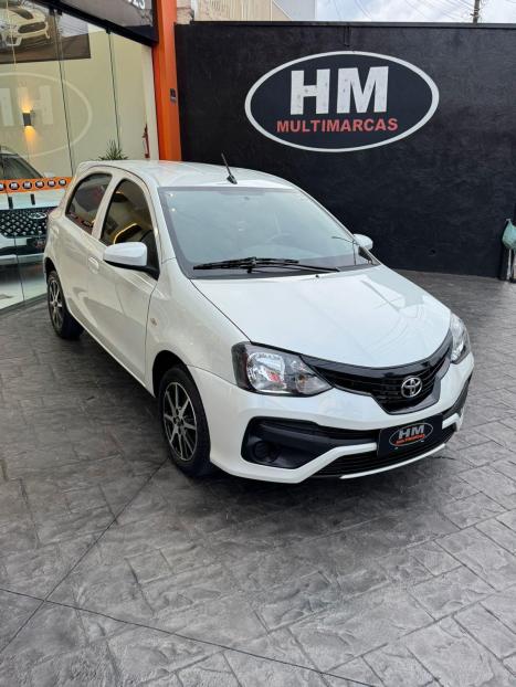 TOYOTA Etios Hatch 1.3 16V 4P FLEX X AUTOMTICO, Foto 4
