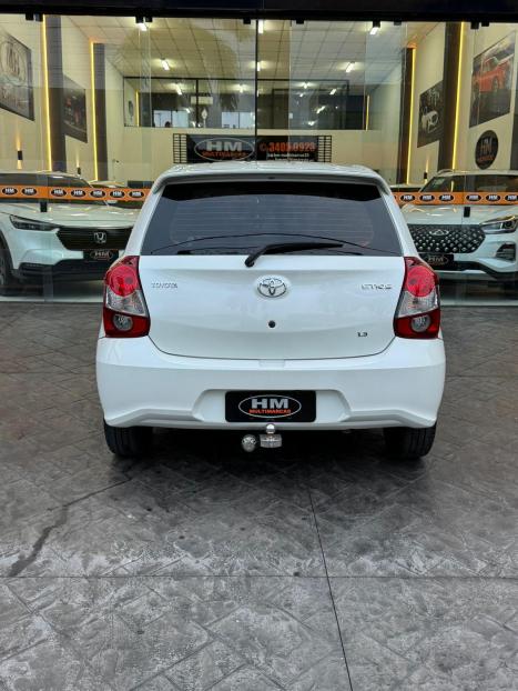 TOYOTA Etios Hatch 1.3 16V 4P FLEX X AUTOMTICO, Foto 10