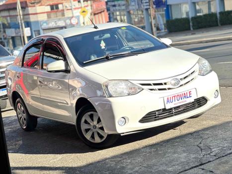 TOYOTA Etios Hatch 1.5 16V 4P FLEX XS, Foto 6