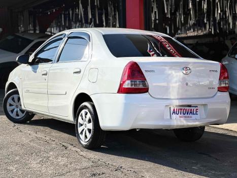 TOYOTA Etios Hatch 1.5 16V 4P FLEX XS, Foto 8