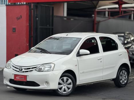 TOYOTA Etios Hatch 1.3 16V 4P FLEX X, Foto 2