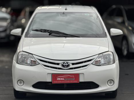 TOYOTA Etios Hatch 1.3 16V 4P FLEX X, Foto 3