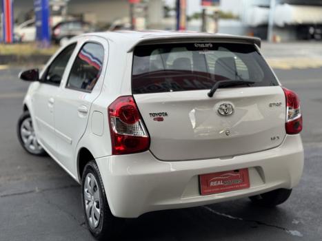TOYOTA Etios Hatch 1.3 16V 4P FLEX X, Foto 4