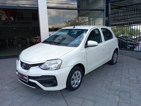 TOYOTA Etios Hatch 1.3 16V 4P FLEX X, Foto 2
