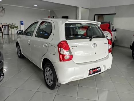 TOYOTA Etios Hatch 1.3 16V 4P FLEX X, Foto 7