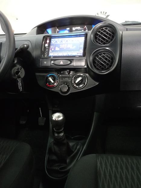 TOYOTA Etios Hatch 1.3 16V 4P FLEX X, Foto 11