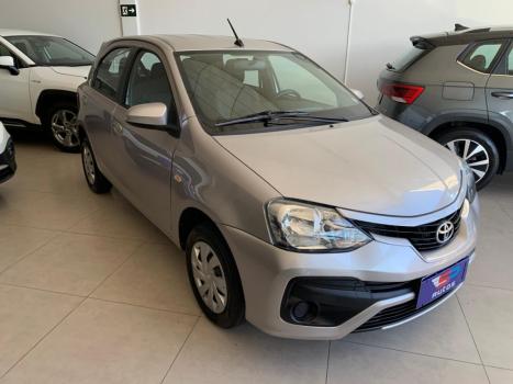 TOYOTA Etios Hatch 1.5 16V 4P FLEX XS AUTOMTICO, Foto 3