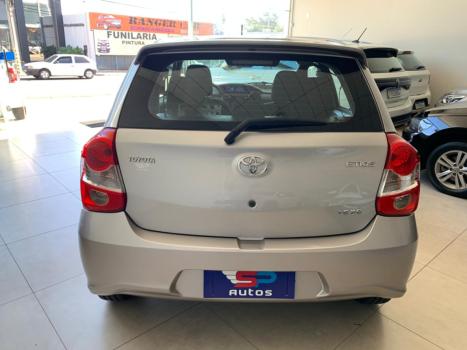 TOYOTA Etios Hatch 1.5 16V 4P FLEX XS AUTOMTICO, Foto 6