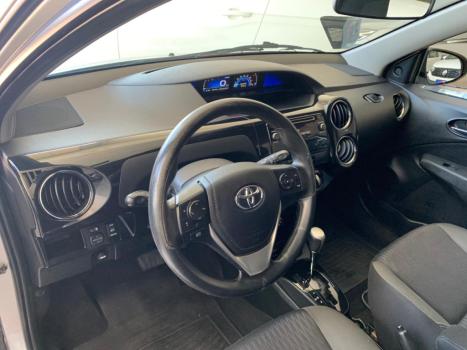 TOYOTA Etios Hatch 1.5 16V 4P FLEX XS AUTOMTICO, Foto 10