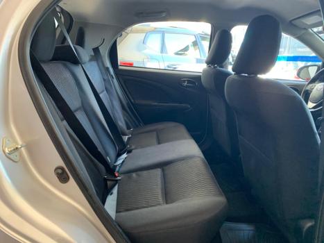 TOYOTA Etios Hatch 1.5 16V 4P FLEX XS AUTOMTICO, Foto 15