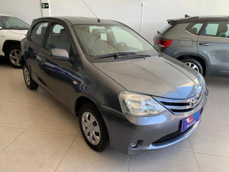 TOYOTA Etios Hatch 1.3 16V 4P FLEX XS, Foto 3