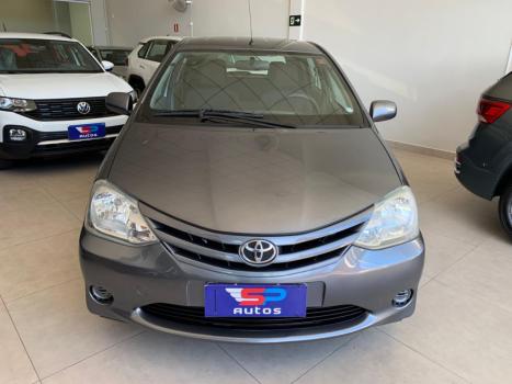 TOYOTA Etios Hatch 1.3 16V 4P FLEX XS, Foto 2