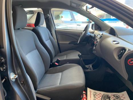 TOYOTA Etios Hatch 1.3 16V 4P FLEX XS, Foto 14