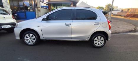 TOYOTA Etios Hatch 1.5 16V 4P FLEX XS, Foto 6