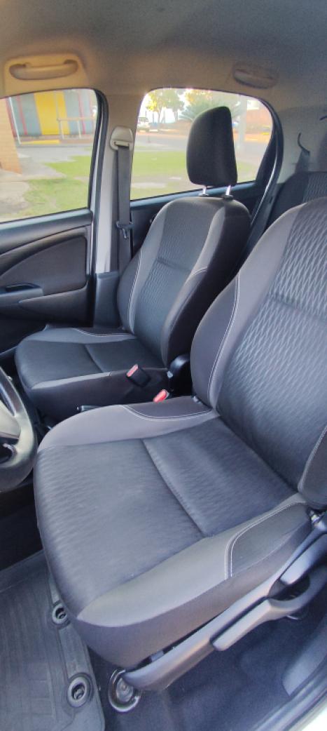 TOYOTA Etios Hatch 1.5 16V 4P FLEX XS, Foto 8