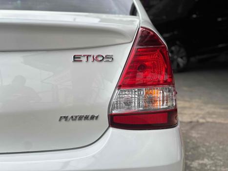 TOYOTA Etios Hatch 1.5 16V 4P FLEX PLATINUM, Foto 8