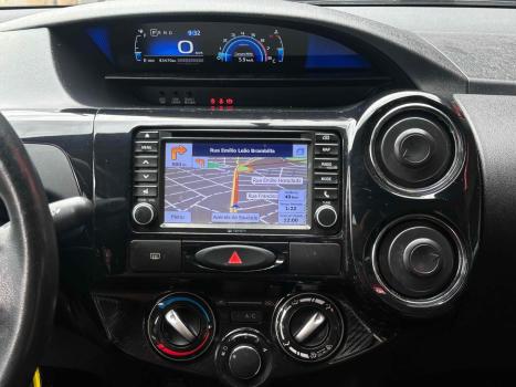 TOYOTA Etios Hatch 1.5 16V 4P FLEX PLATINUM, Foto 12