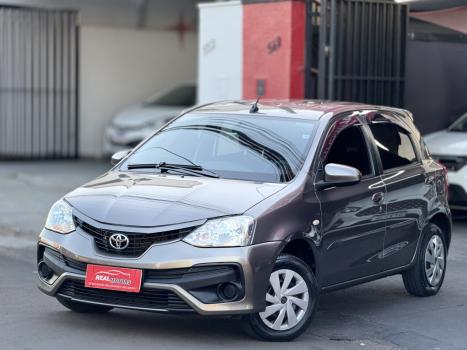 TOYOTA Etios Hatch 1.5 16V 4P FLEX XS, Foto 3