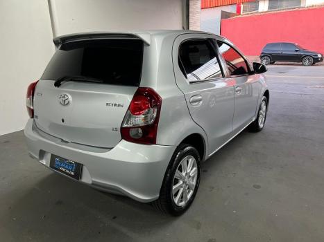 TOYOTA Etios Hatch 1.5 16V 4P FLEX X PLUS AUTOMTICO, Foto 6