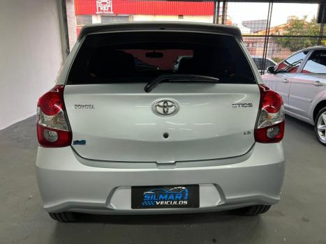 TOYOTA Etios Hatch 1.5 16V 4P FLEX X PLUS AUTOMTICO, Foto 7