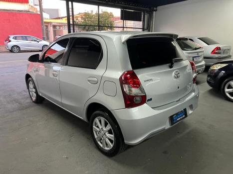 TOYOTA Etios Hatch 1.5 16V 4P FLEX X PLUS AUTOMTICO, Foto 8