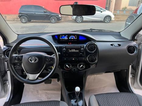 TOYOTA Etios Hatch 1.5 16V 4P FLEX X PLUS AUTOMTICO, Foto 14