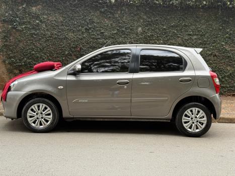 TOYOTA Etios Hatch 1.5 16V 4P FLEX XS AUTOMTICO, Foto 9