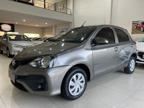 TOYOTA Etios Hatch 1.3 16V 4P FLEX X AUTOMTICO, Foto 2