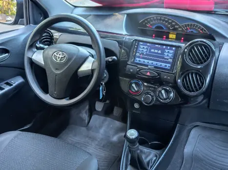 TOYOTA Etios Hatch 1.3 16V 4P FLEX X, Foto 11