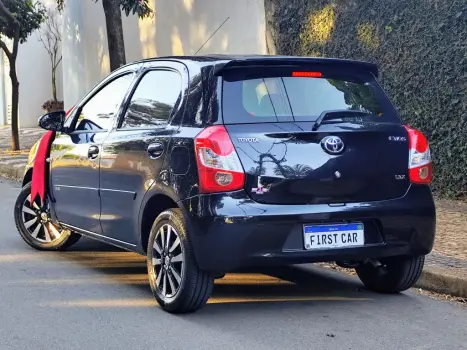 TOYOTA Etios Hatch 1.3 16V 4P FLEX X, Foto 18