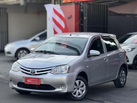 TOYOTA Etios Hatch 1.3 16V 4P FLEX X, Foto 3